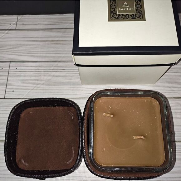 Partylite Square Candle Vintage Leather Scent G35439 With Faux Leather Gift Box - Picture 5 of 9